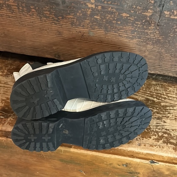 Steve Madden Tyclone White Croc Chelsea Boots Platform Size 7 - Picture 7 of 7